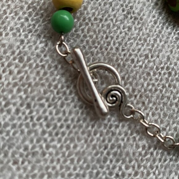 💚 Handmade Green Skull Bracelet & Earrings Set - Picture 7 of 9